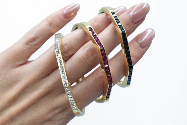 Set of Three 18ct Gold Gemstone Bracelets - image 7