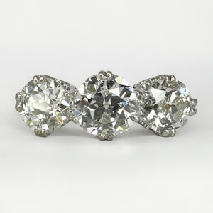 Antique 2.55ct Diamond 3 Stone Ring - Saddingtons Jewellery Stand 375