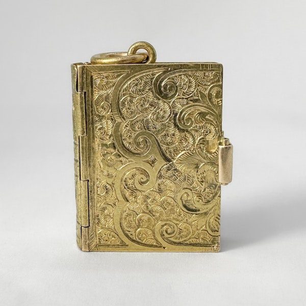 Rare Antique Book Locket - Saddingtons Jewellery Stand 375 - image 3