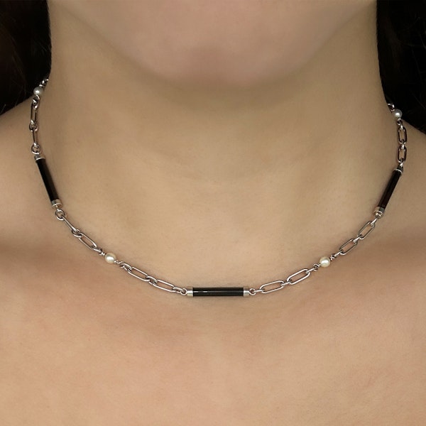 Deco Style Platinum Pearl Neck Chain - Saddingtons Jewellery Stand 375 - image 1