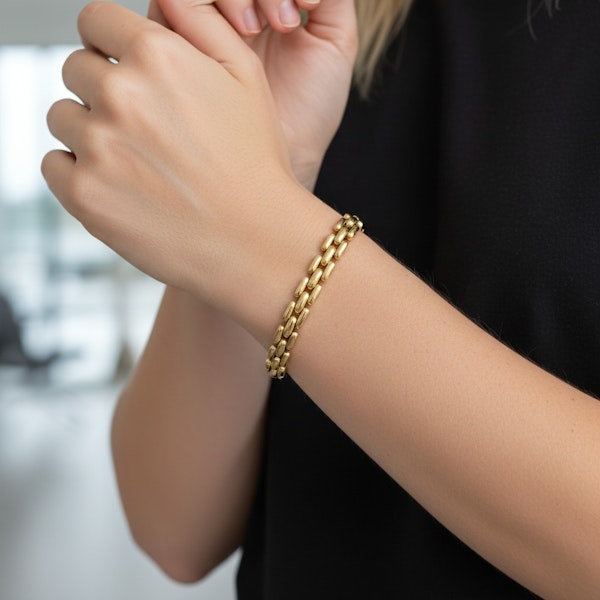 Cartier ‘Maillon Panthère’ Bracelet in 18k Yellow Gold - image 1