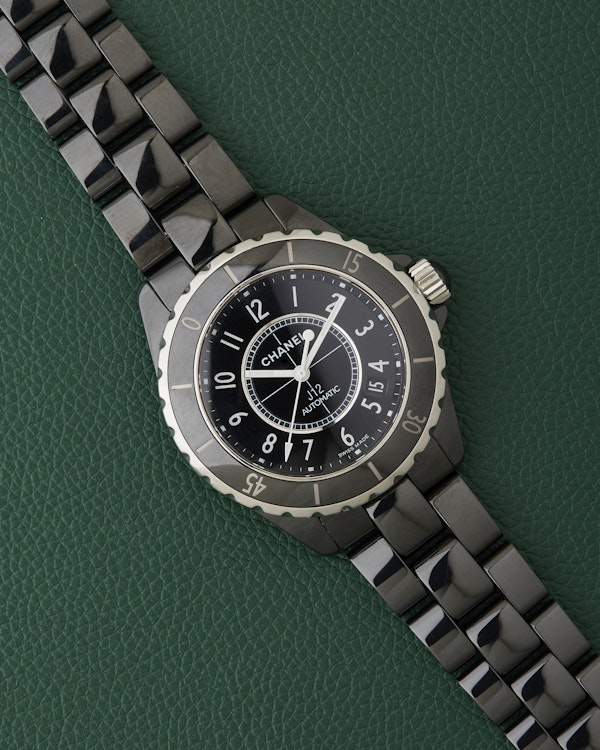 CHANEL J12 Black Ceramic 39mm Black Dial Black Bezel - image 2