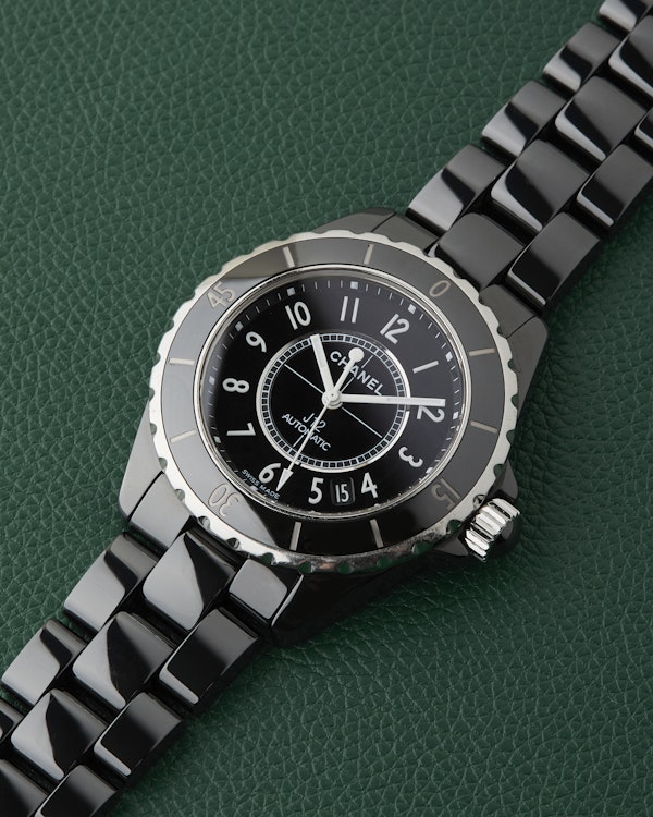 CHANEL J12 Black Ceramic 39mm Black Dial Black Bezel - image 6