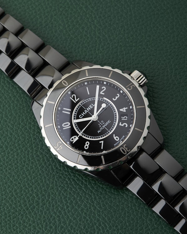 CHANEL J12 Black Ceramic 39mm Black Dial Black Bezel - image 8