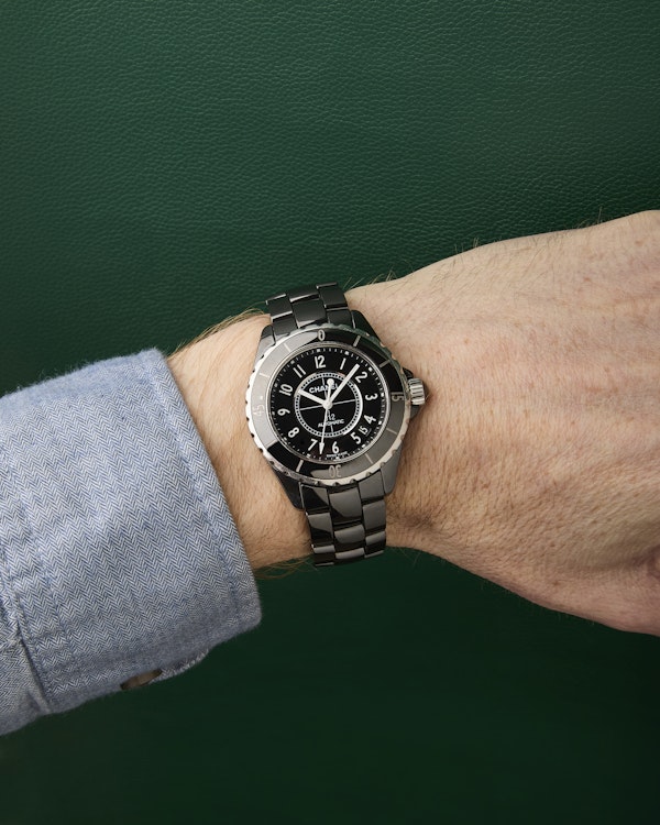 CHANEL J12 Black Ceramic 39mm Black Dial Black Bezel - image 16