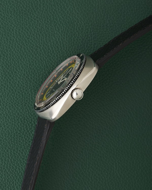 Helvetia Ref.2783.032.30 Yellow & Silver Dial 1960s Vintage Diver Watch - image 4