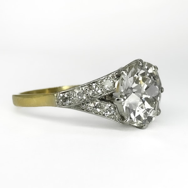 Art Deco 2.17ct Solitaire Diamond Ring - Saddingtons Jewellery Stand 375 - image 2
