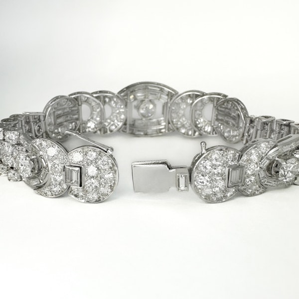 1940’s 15ct Diamond Bracelet - Saddingtons Jewellery Stand 375 - image 3