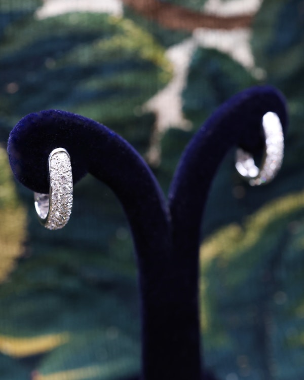 Downstairs at Grays: A Very Pair 18ct White Gold (stamped), Pave set, Creole Style Diamond Earrings Pre-owned. Circa 1990 - image 3