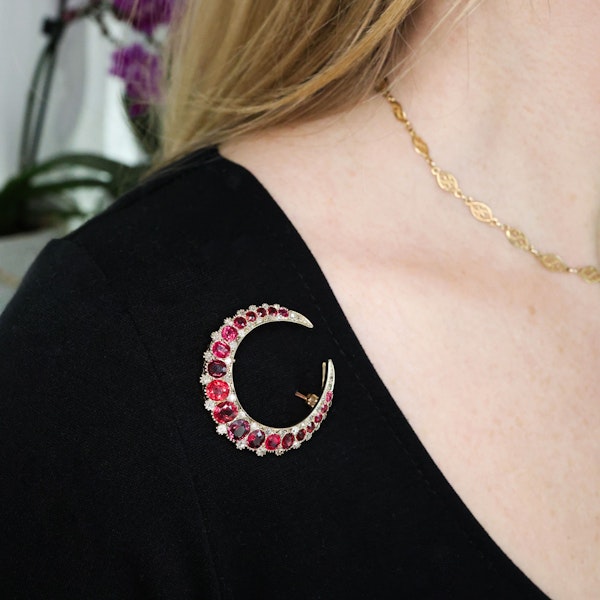 Antique Natural Red Spinel, Diamond and Gold Crescent Brooch, Circa 1890 - image 2