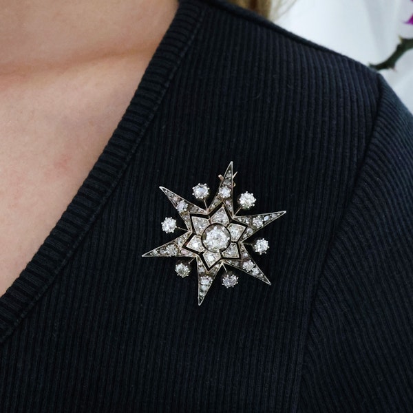 Antique Diamond and Silver Upon Gold Six Point Star Brooch, With Rays, Circa 1890 - image 2