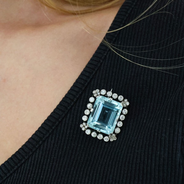 Vintage Aquamarine, Diamond and Platinum Cluster Brooch, Circa 1930 - image 2