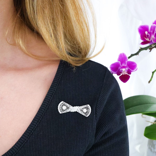 Art Deco Style Diamond and Platinum Bow Brooch - image 4