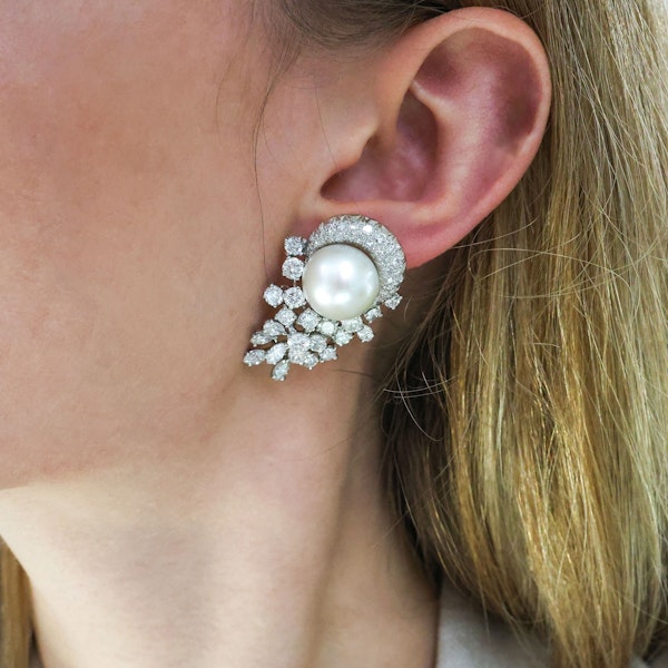 South Sea Pearl, Diamond and White Gold Earrings, 8.50 Carats, Circa 1960 - image 4