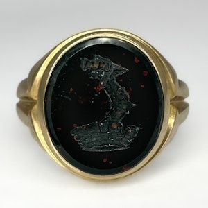 Bloodstone Heraldic Intaglio Signet Ring - Saddingtons Jewellery Stand 375