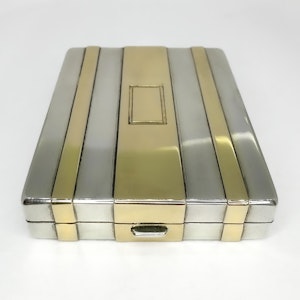 Tiffany & Co. Patent Vanity Compact 1915-1925 - Saddingtons Jewellery Stand 375