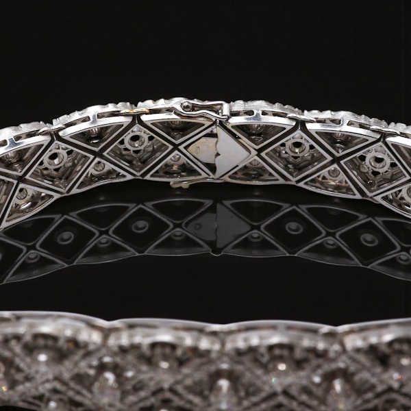 Vintage Diamond 18ct White Gold Bracelet at Deco&Vintage Ltd - image 4
