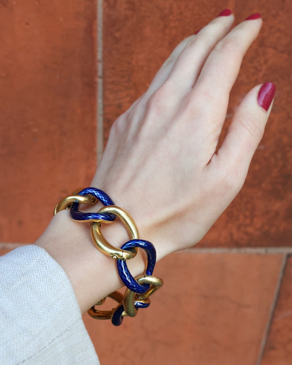 Lovely Vintage 18ct gold Enamel Bracelet at Deco&Vintage Ltd - image 3