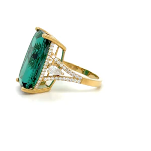 17.55ct. Tourmaline ring 18k gold