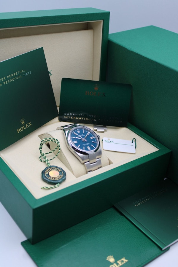 Rolex Oyster Perpetual Stainless Dial (2025) 41mm134300 Med Blue 2025 Full Set - image 2