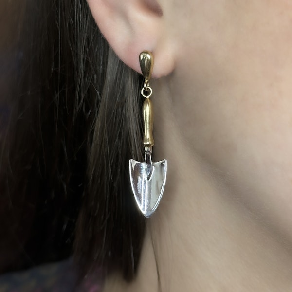 Fork & Trowel Gold Earrings - Saddingtons Jewellery Stand 375 - image 3