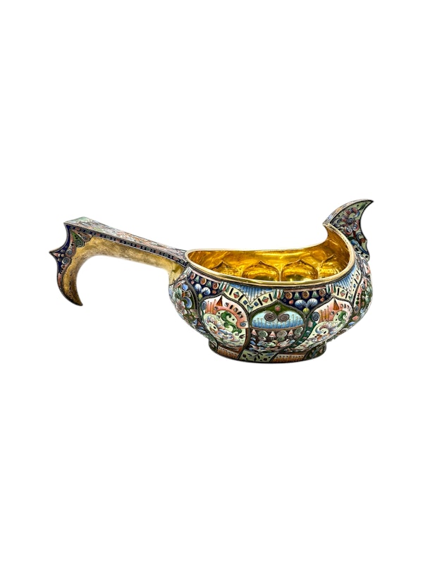 Russian silver gilt cloisonné and shaded enamel kovsh, Moscow, c.1910. - image 4