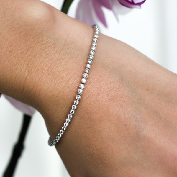Modern Diamond and Platinum Line Bracelet 1.92ct - image 8