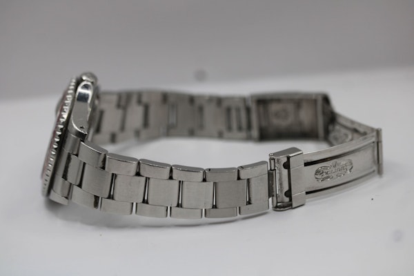 Rolex GMT Master 16710 'Coke' - Full unpolished Set from 1999 Serviced - image 10