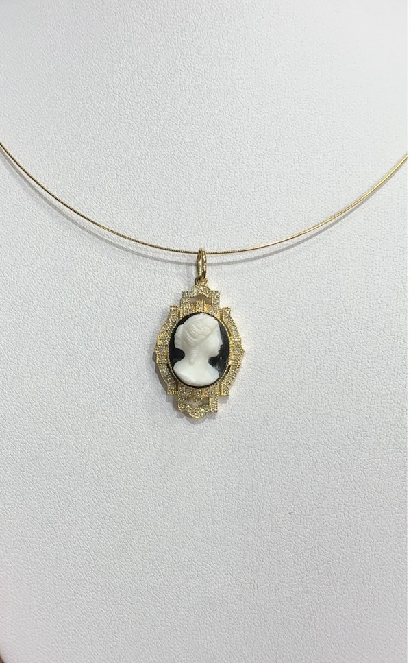 Antique victorian onyx agate cameo Pendant Necklace - image 2