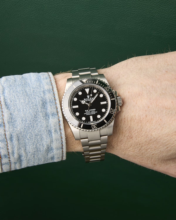 Rolex Ref.114060 Submariner No Date Oyster Full Set Box Papers 2020 - image 16