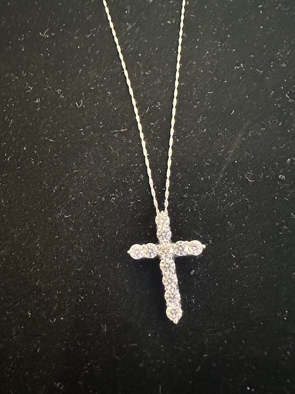 Stunning 18k White Gold Diamond Cross Pendant & Chain (750 Hallmark) - image 1