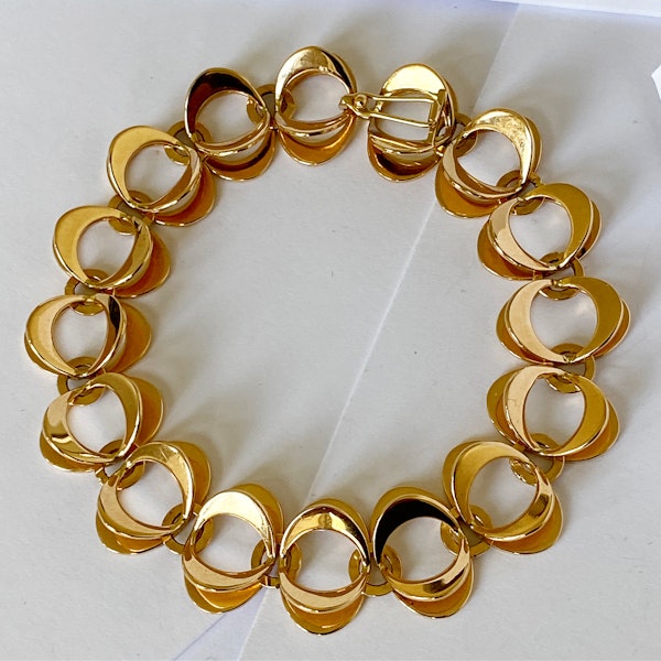 Theresia Hvorslev 18k Gold flower Bracelet - image 2