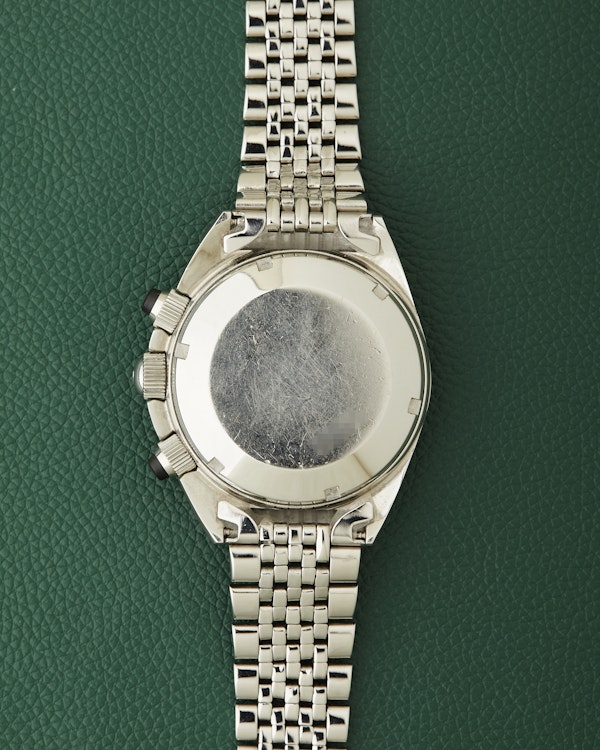 Universal Genève Ref. 885104/01 Space Compax 1960s - image 9