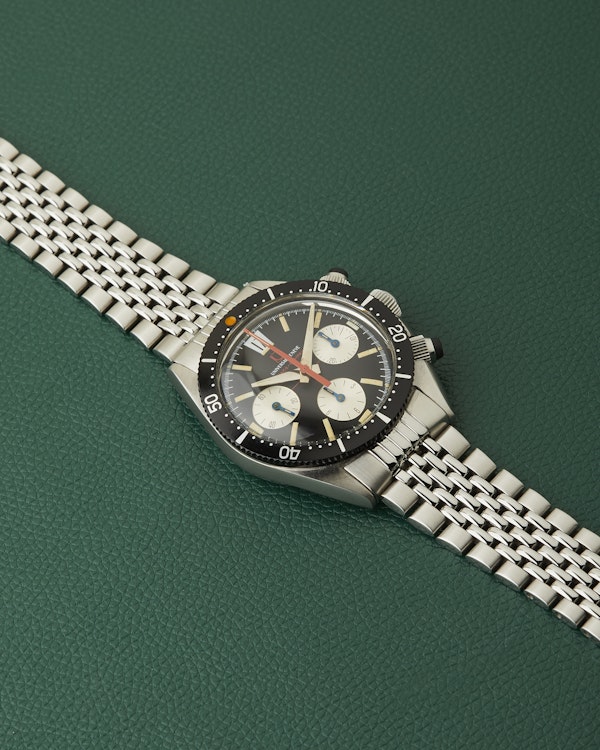 Universal Genève Ref. 885104/01 Space Compax 1960s - image 8