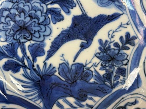 A CHINESE BLUE AND WHITE ‘KRAAK’ DISH - image 2