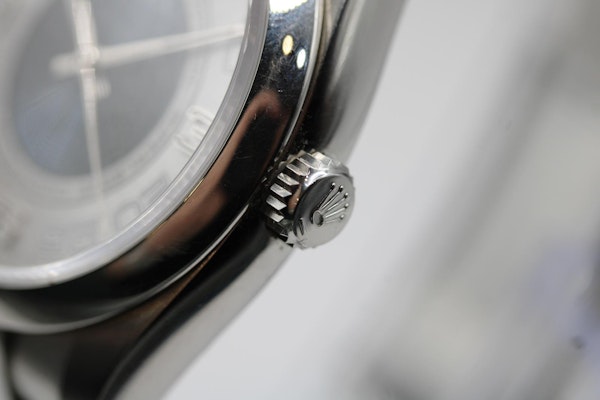 Rolex Oyster Perpetual 116000 - image 5