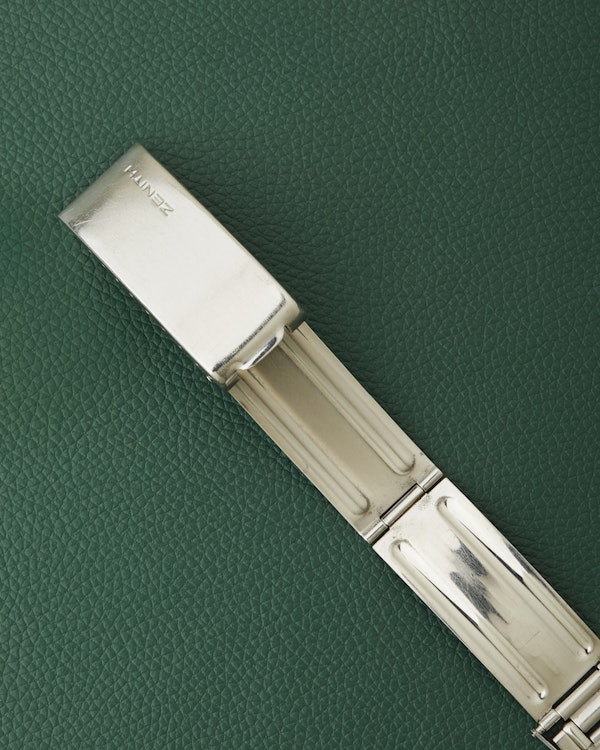 Zenith Defy AF/P Ref. A792 Day Date Cushion Shaped Automatic 1970 - image 12