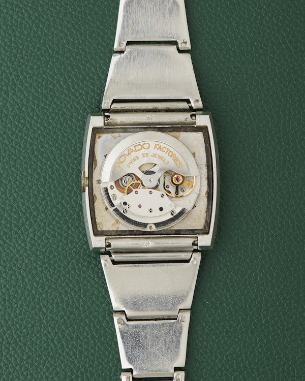 Zenith Ref. A769 Respirator TV-Shaped Case Lobster Bracelet 1974 - image 9