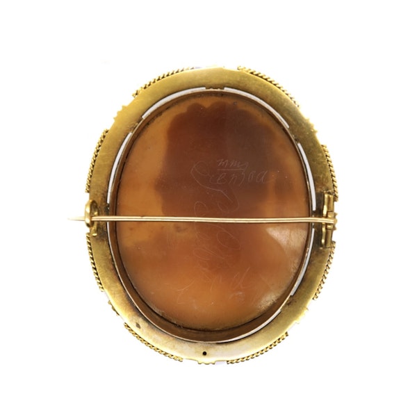 Victorian Shell Portrait Cameo Brooch in 15ct Gold Mount c.1870s - image 2