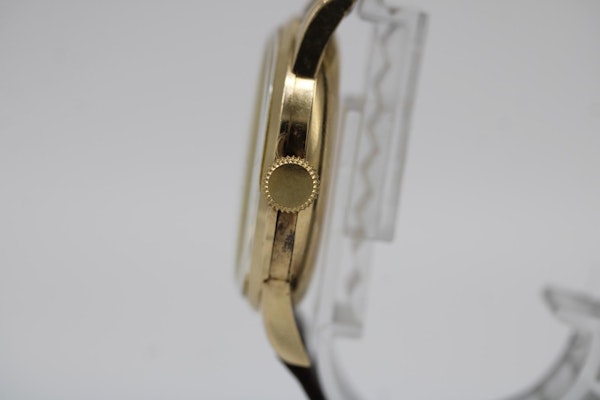 Omega 30T2SE Omega Strap and Buckle immacualte - image 9