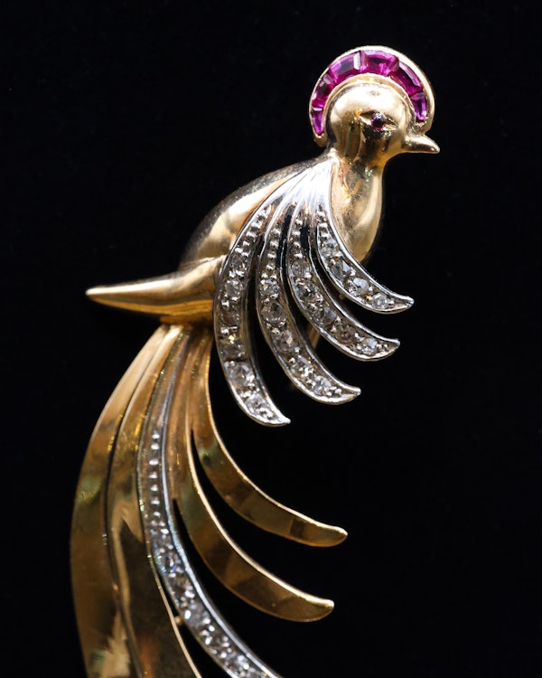 Downstairs at Grays: 18ct Yellow & White Gold Bird Of Paradise Ruby & Diamond Brooch - image 2