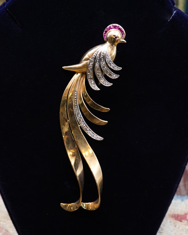Downstairs at Grays: 18ct Yellow & White Gold Bird Of Paradise Ruby & Diamond Brooch - image 1