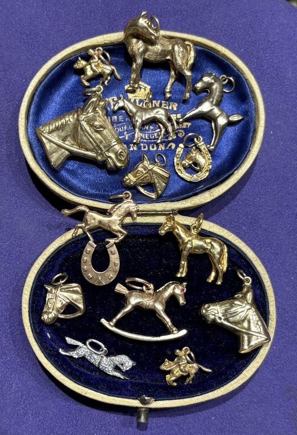 9 carat horse charms - Spectrum Antiques - image 1