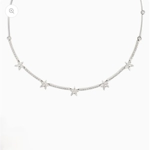 Diamond flower motif necklace 18k white gold