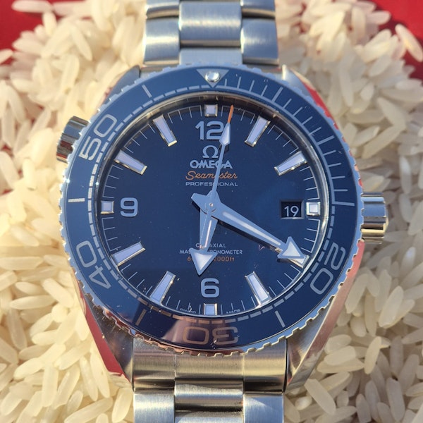 Omega Seamaster Planet Ocean 215.30.44.21.03.001 - image 2