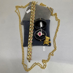 Selection of Jewellery from SHAPIRO & CO since1979