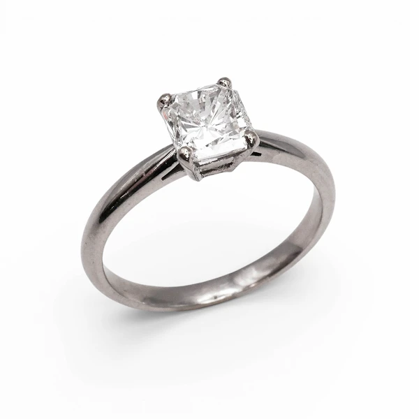 Radiant-Cut Diamond and Platinum Solitaire Ring, 1.01 Carat H SI1 - image 7
