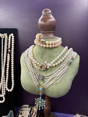 Pearl Jewellery - Spectrum Antiques