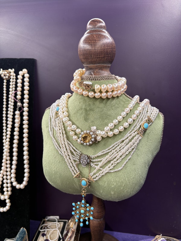 Pearl Jewellery - Spectrum Antiques - image 1