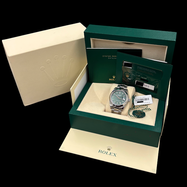 ROLEX DATEJUST 41 OYSTER GREEN MOTIF FULL SET 2023 126300-0021 - image 6
